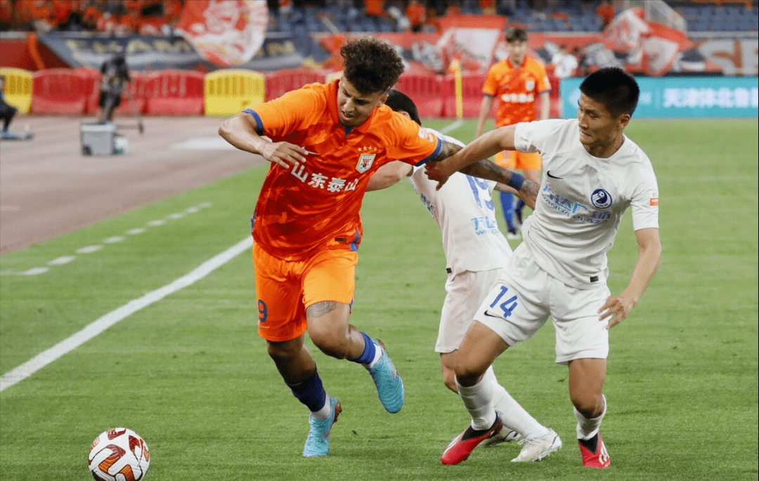 独家：Doinb球队席_山东(doinb直播间)